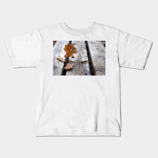 Oak twig Kids T-Shirt